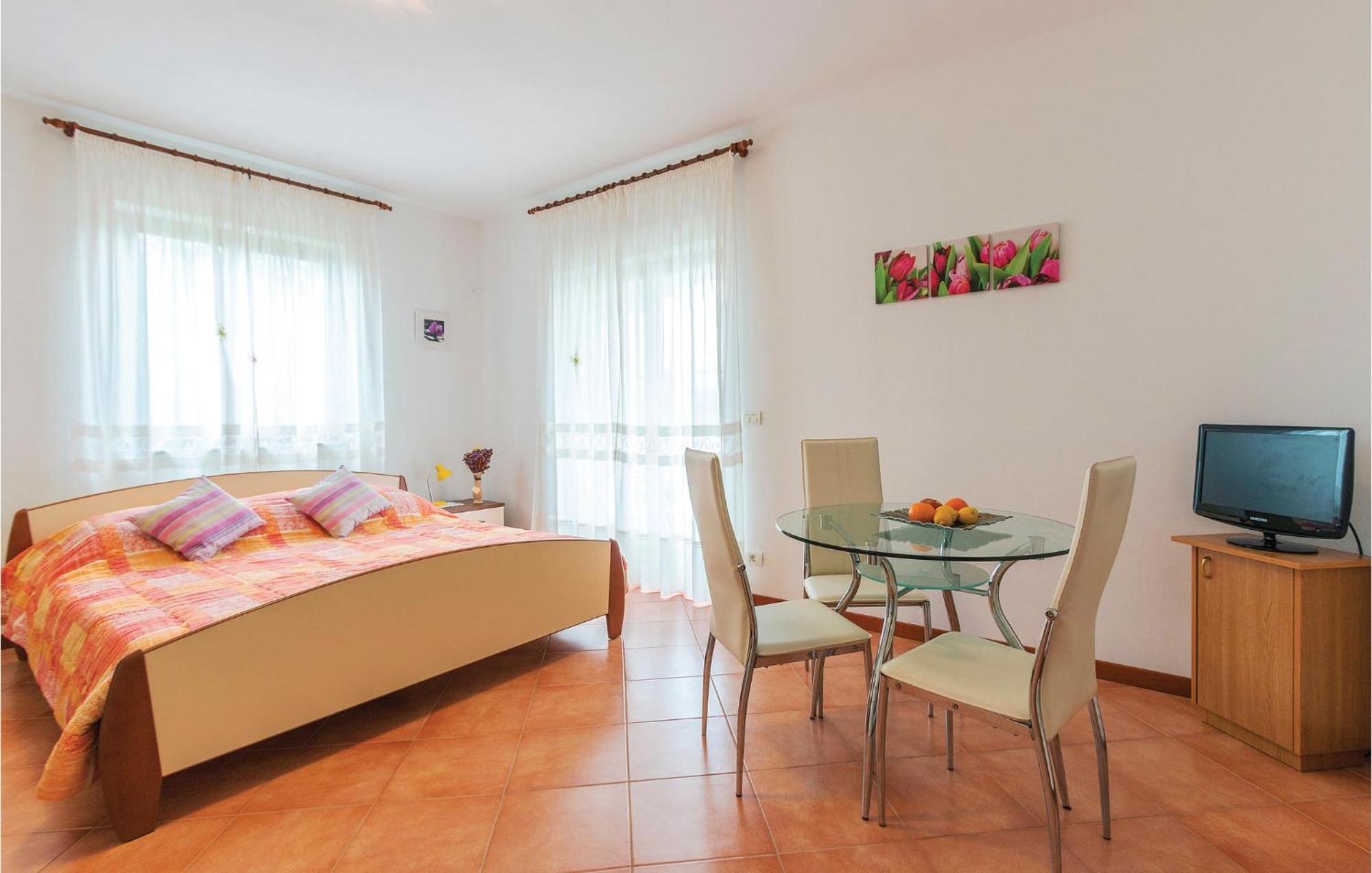Gorgeous Apartment In Fazana With Wifi Екстер'єр фото